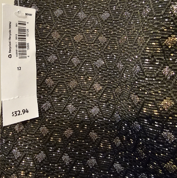 Old Navy Brand New With Tags shirt I size 12 - Picture 3 of 4